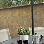 Vesuvio House