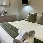 Vesuvio House شقة