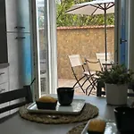 Vesuvio House *