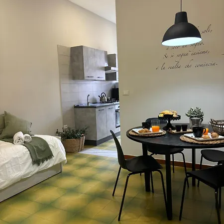 Daire Vesuvio House