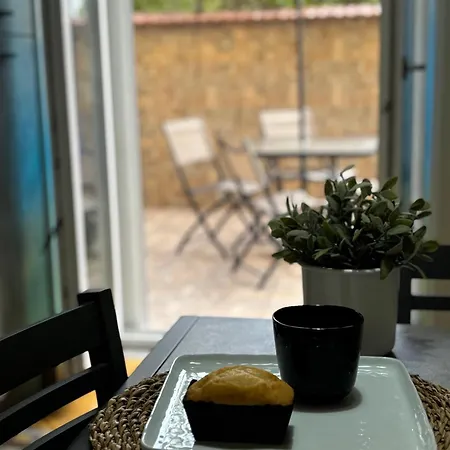 Vesuvio House